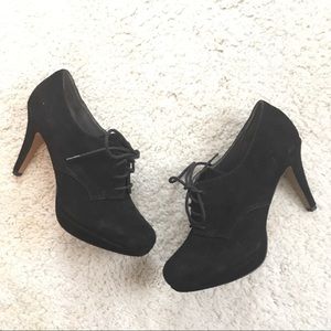 Adrienne Vittadini Pinehurst Oxford Booties-Size 6